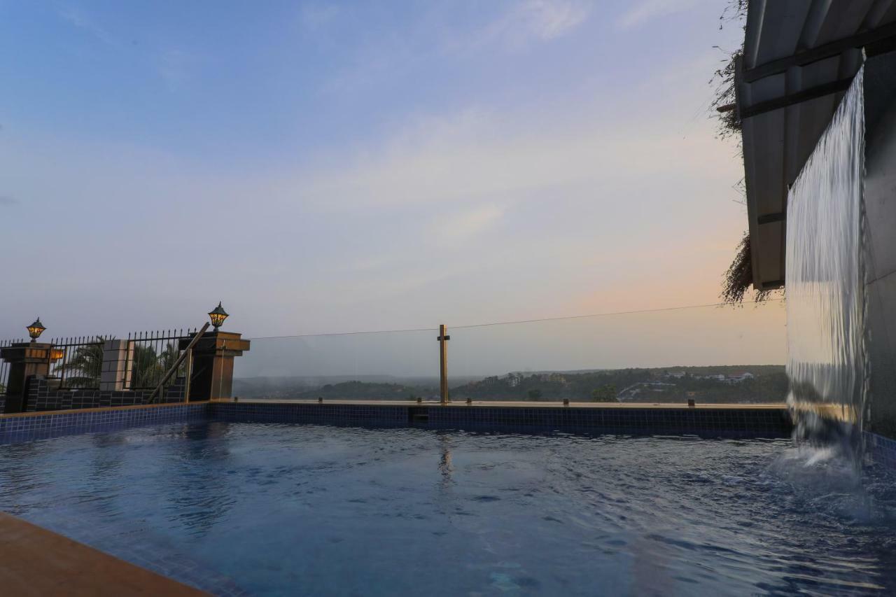 Hill Top Luxury Villa - 3 Bhk || Infinity Pool Mapuçá Exterior foto